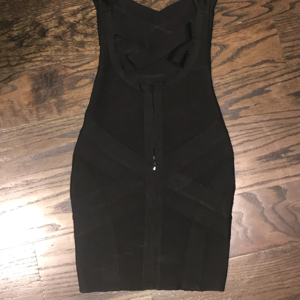 Black crossed back bandage dress - Picture 3 of 3